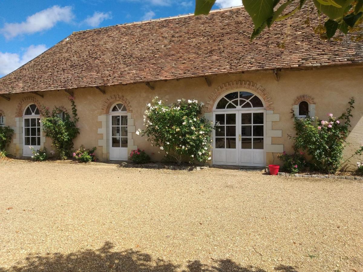 Hotel Haras De La Potardiere Crosmières Екстериор снимка
