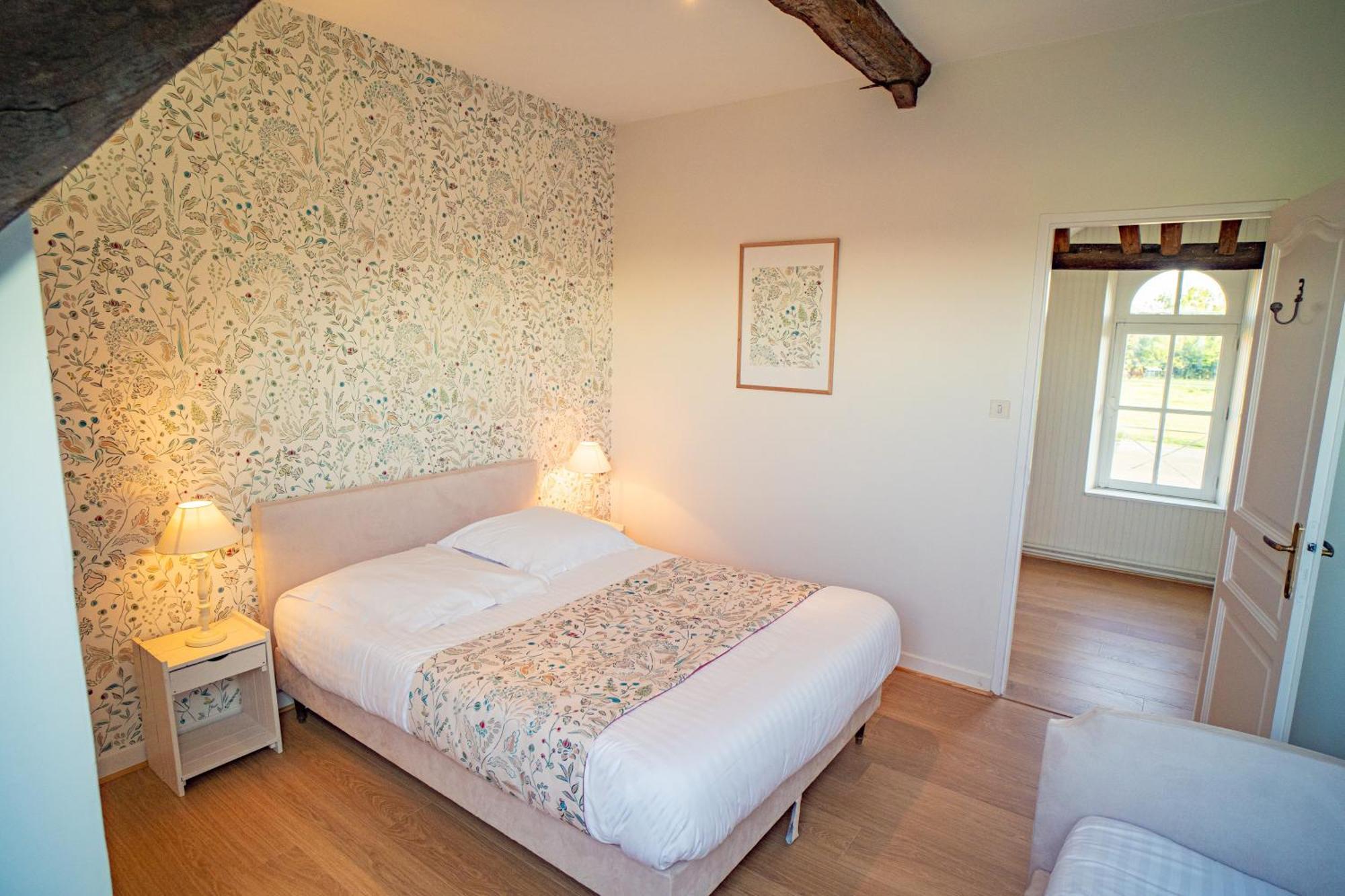 Hotel Haras De La Potardiere Crosmières Екстериор снимка